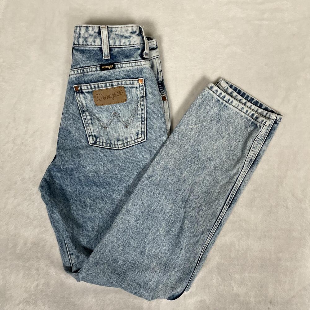 Wrangler High Rise Mom Jeans Womens W25 L29 Blue Acid Wash Tapered Leg Denim